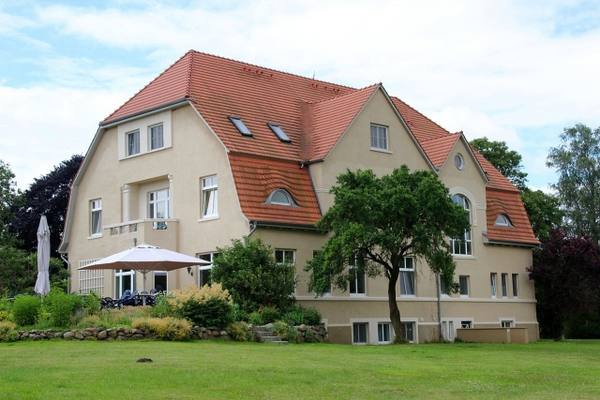 Barkow Manor