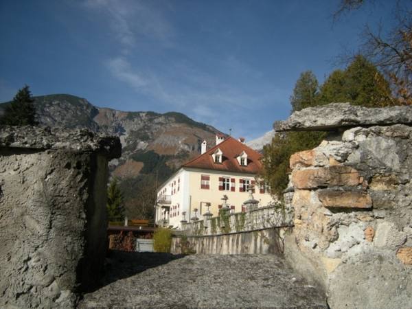 Melans Castle