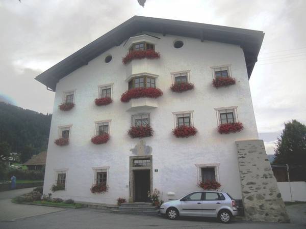 Einhof Castle