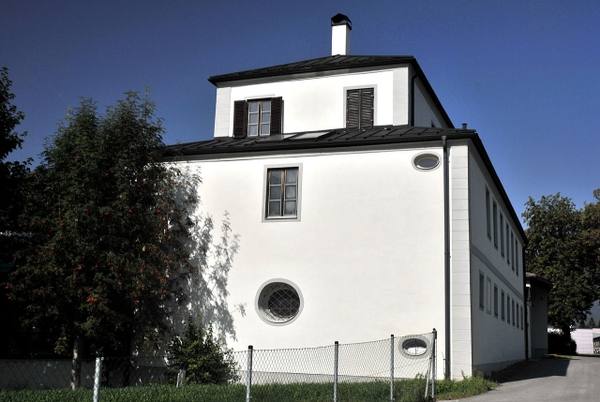 Thömlschlössl Manor