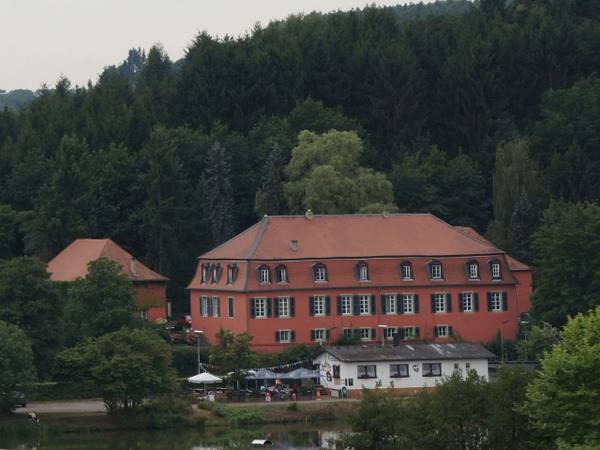 Montplaisir Castle (Roter Bau)