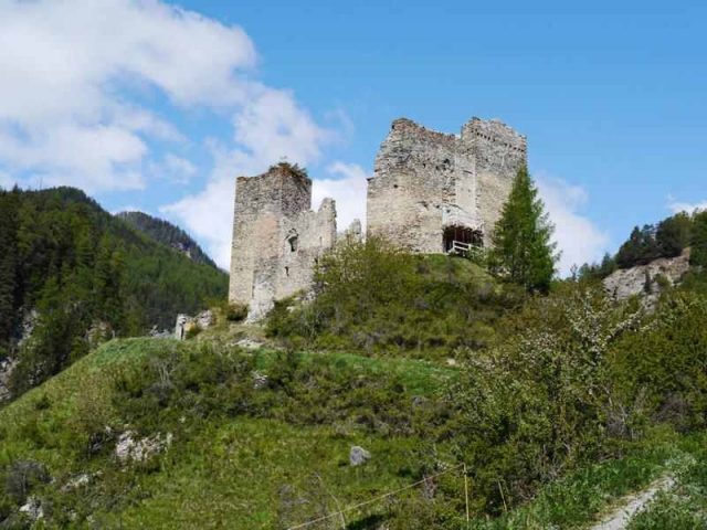 Burgruine Tschanuff