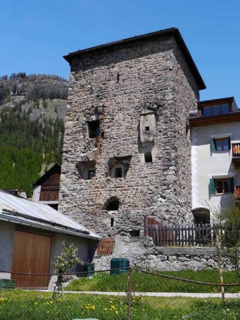 Ardez Castle