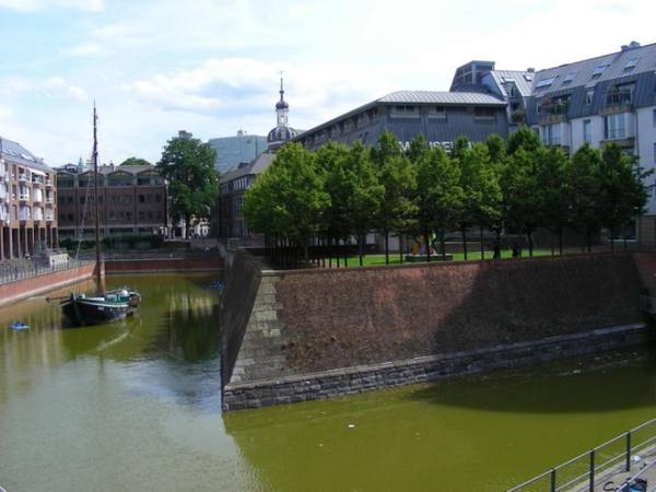 Fortress Düsseldorf