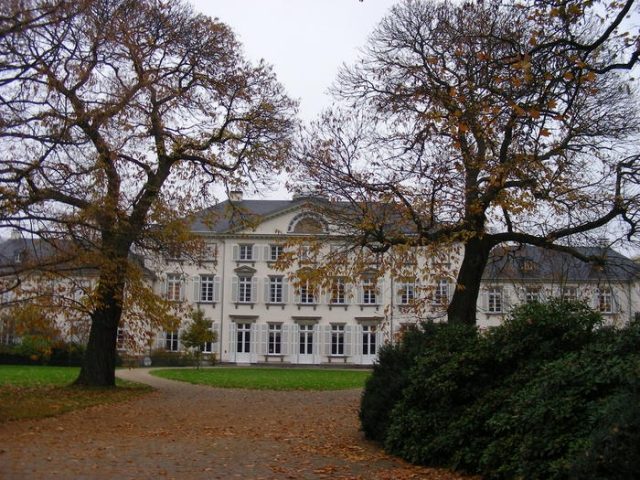 Heltorf Castle