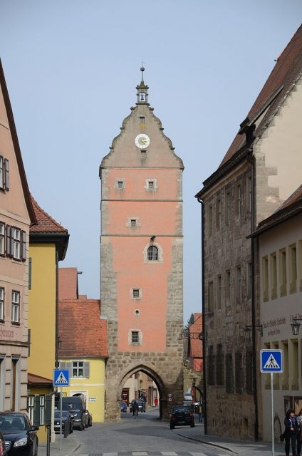 Dinkelsbühl Town Fortification-Wörnitz Gate