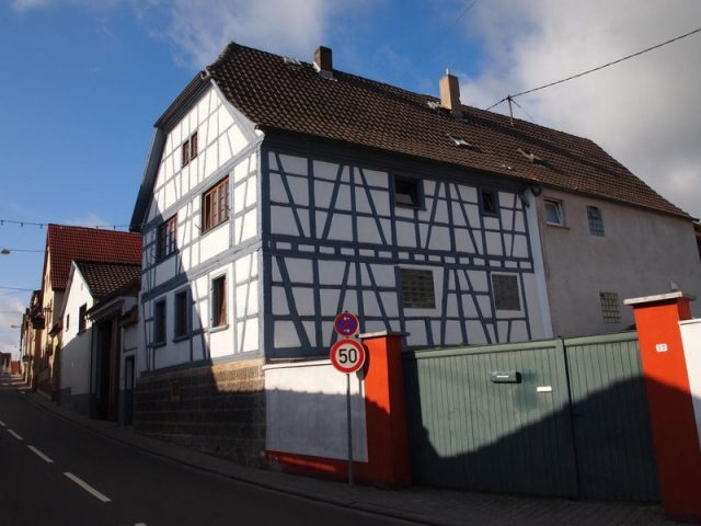 Johannisstifts Hof Manor