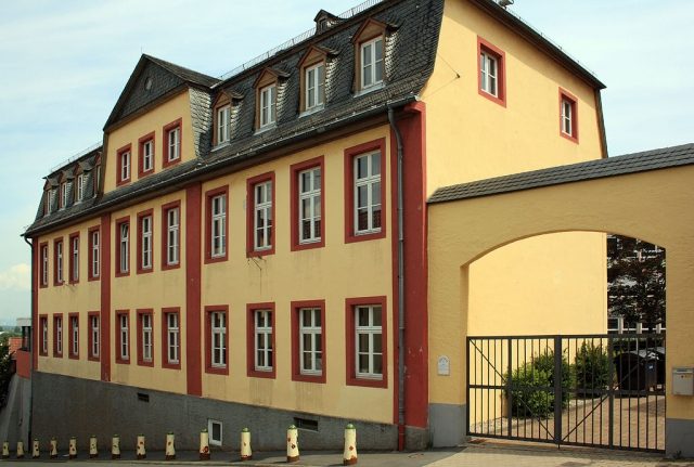Oberhof des Mainzer Klosters St. Alban