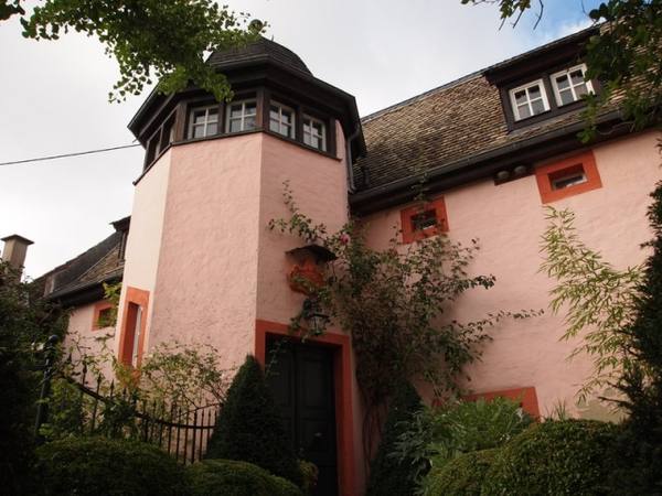 Lörzweiler Castle