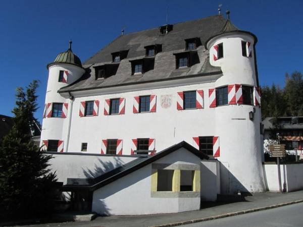 Altrosenegg Castle