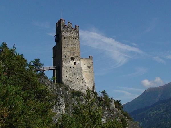 Schrofenstein Castle