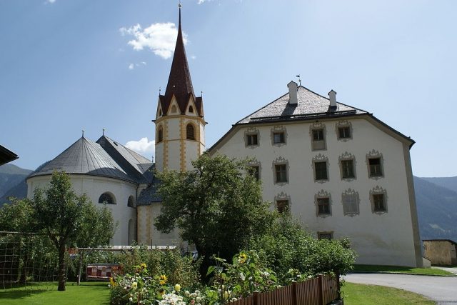 Anras Castle