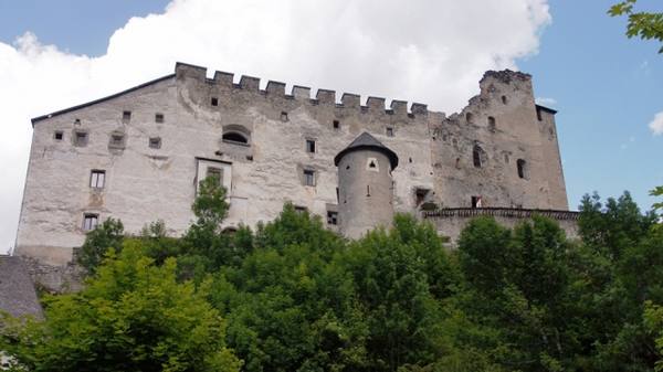 Burg Heinfels