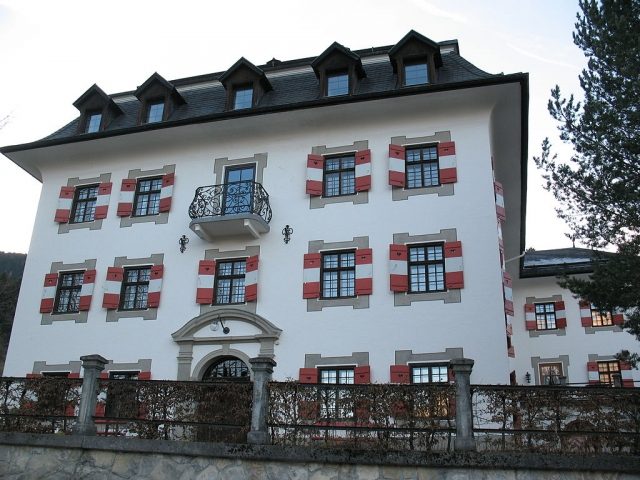 Felsenheim Manor