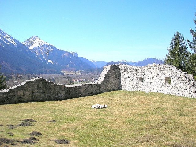 Kniepass Fortress