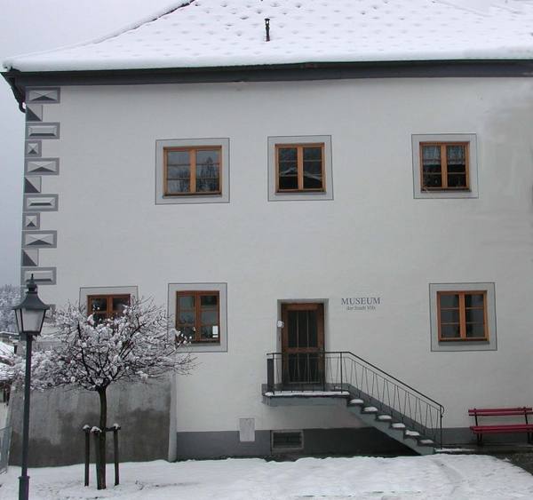 Vils Manor