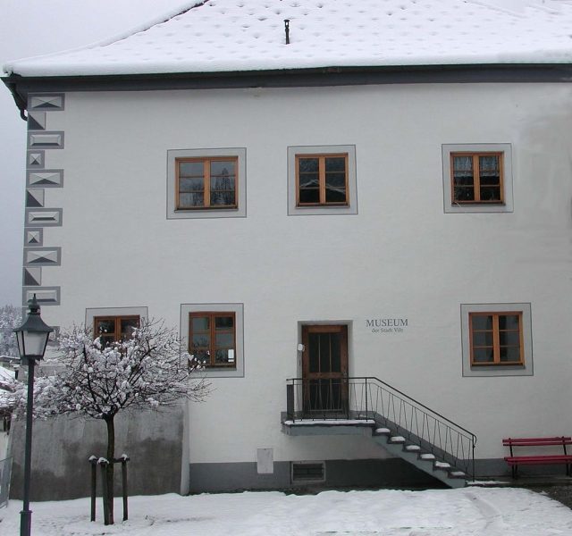 Vils Manor