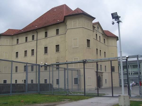 Karlau Castle