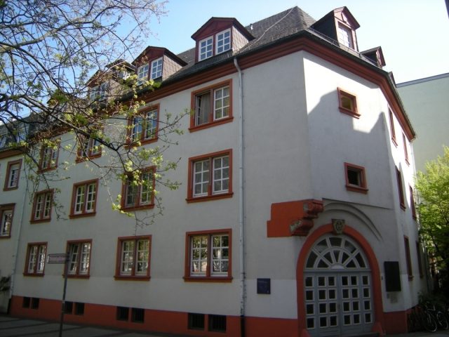 Palais Algesheimer Hof