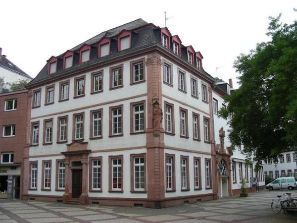 Palais Bentzelschen Hofs