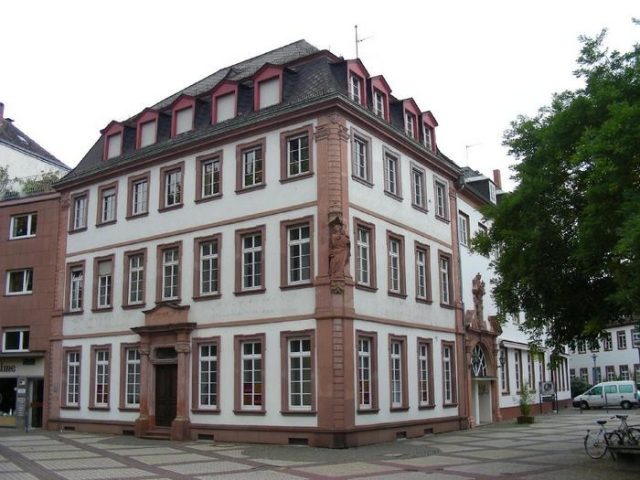 Palais Bentzelschen Hofs
