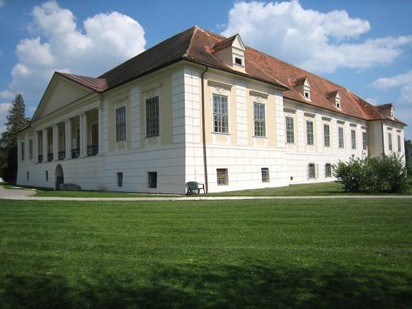 Retzhof Castle
