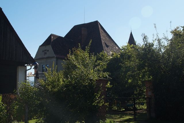 Hautzenbichl Castle