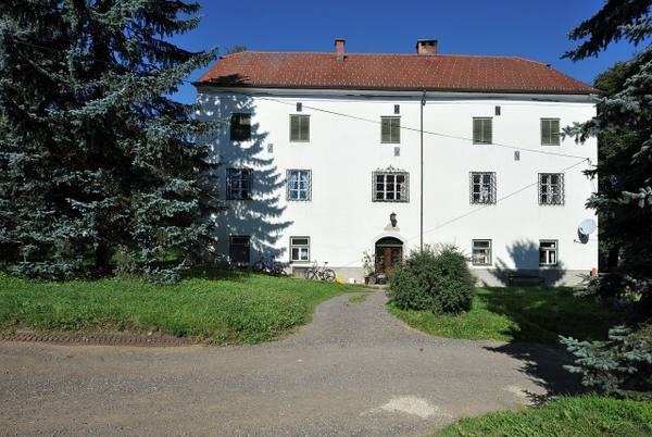 Thorhof Castle