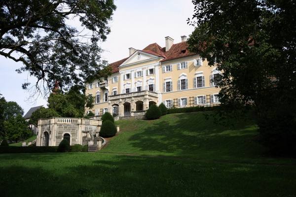 Halbenrain Castle