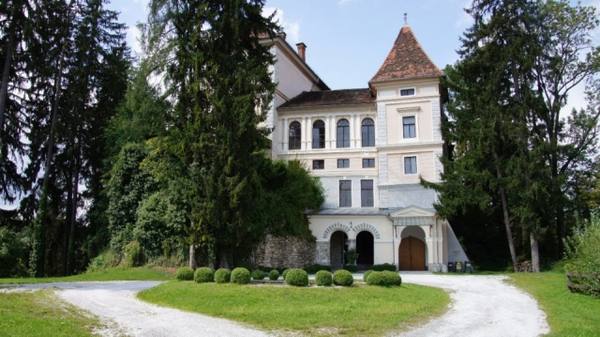 Greißenegg Castle