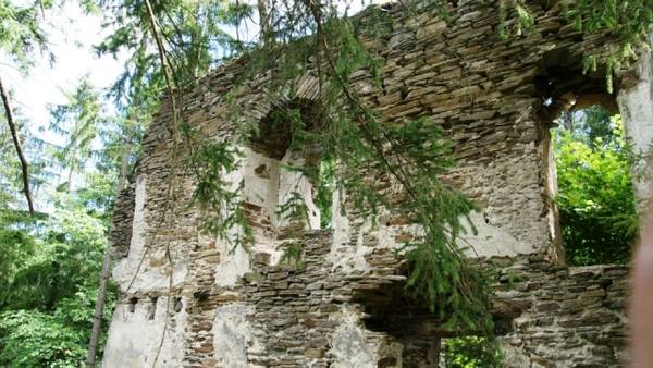 Neu-Leonroth Castle
