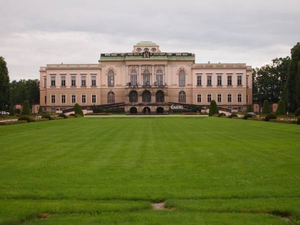 Kleßheim Castle