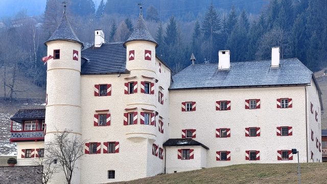 Weitmoser Castle