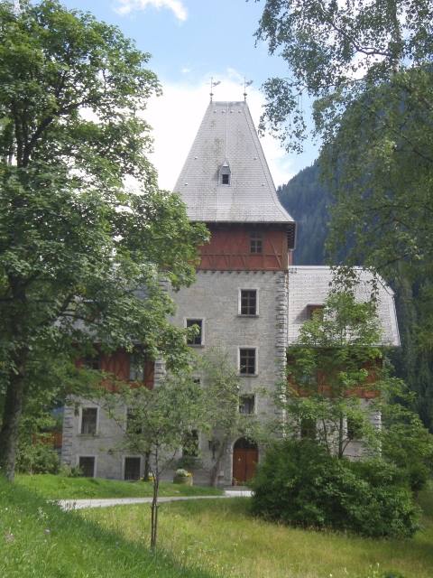 Czernin Castle