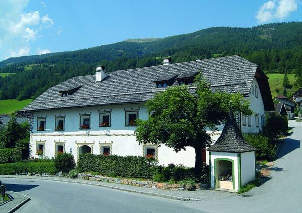 Heihsgut Manor