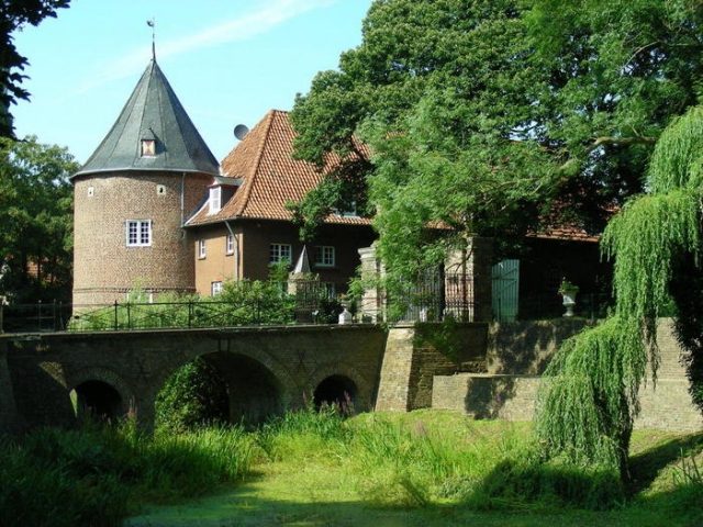 Schloss Hueth