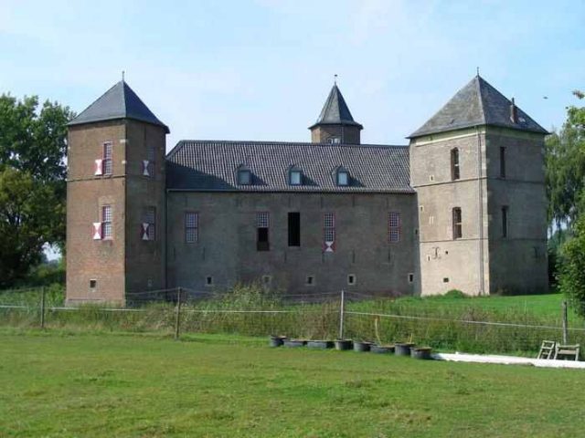 Burg Zelhem