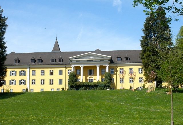 Ebenzweier Castle