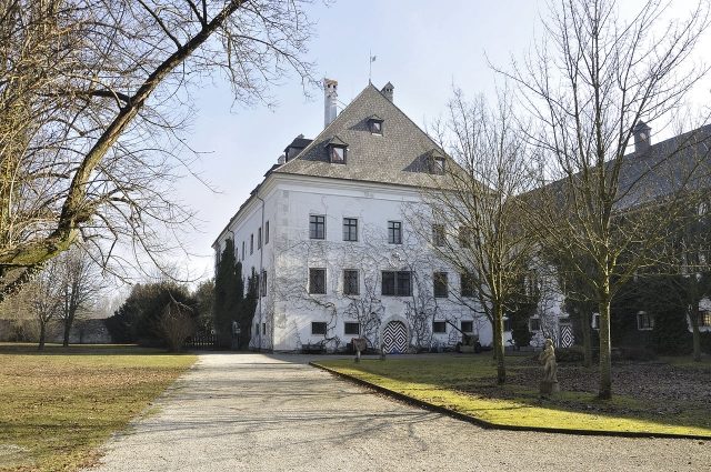 Scharnstein Castle