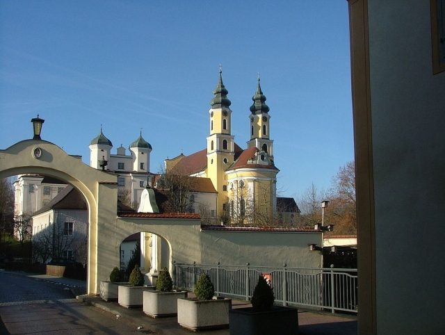 Rot Abbey
