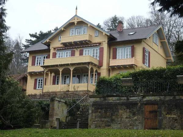 Serach Castle
