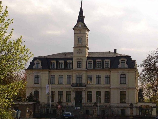 Schönefeld Castle