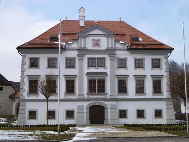 Stauff Castle