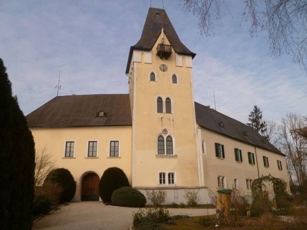 Almegg Castle
