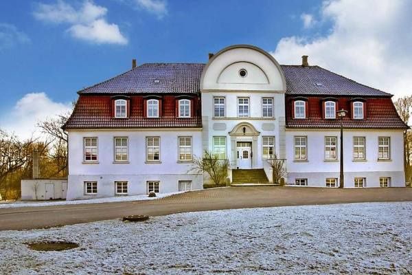 Lalendorf Manor