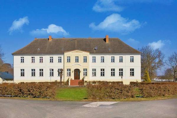 Gädebehn Manor