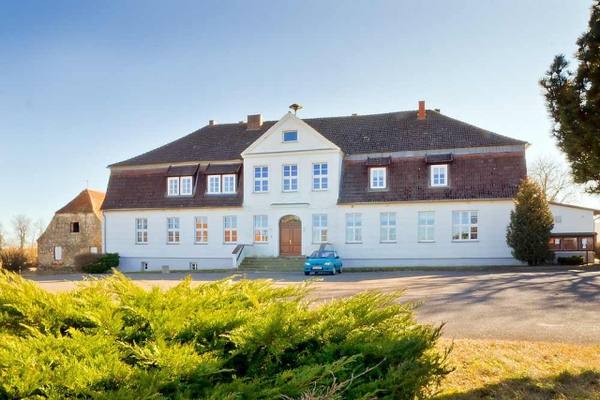 Genzkow Manor