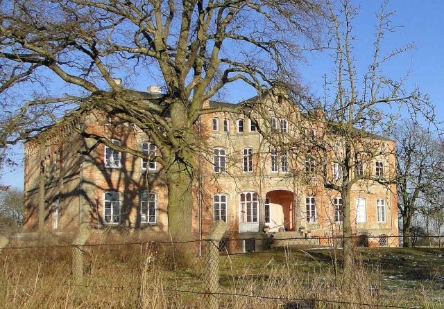Klockow Manor