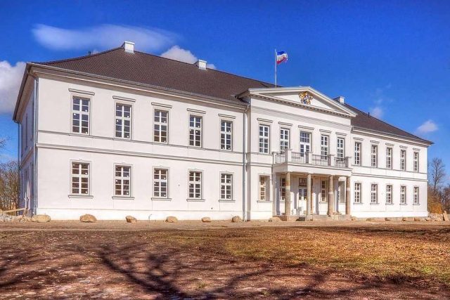 Groß Helle Manor
