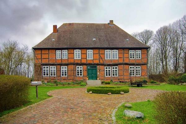 Groß Wüstenfelde Manor